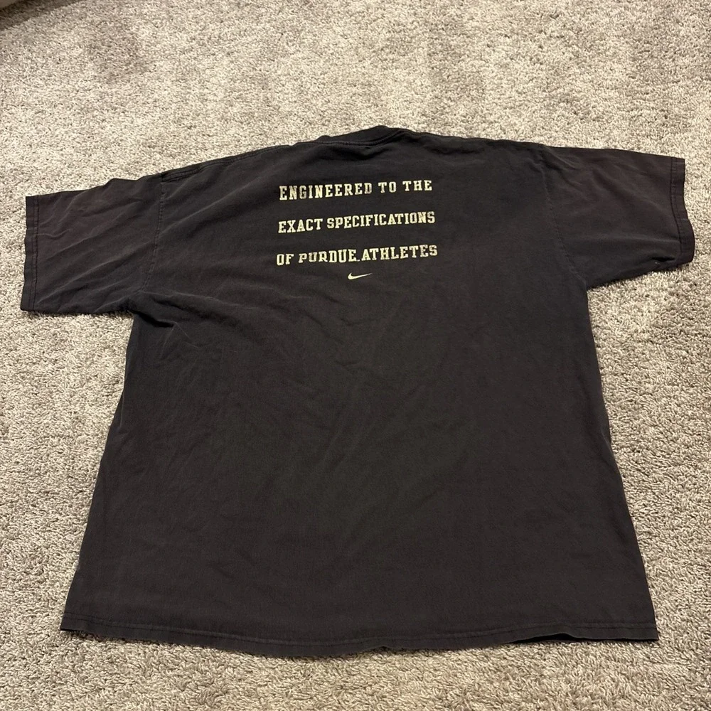 Vintage Nike Team Purdue University T Shirt Center Swoosh Size XXL Black Athlete